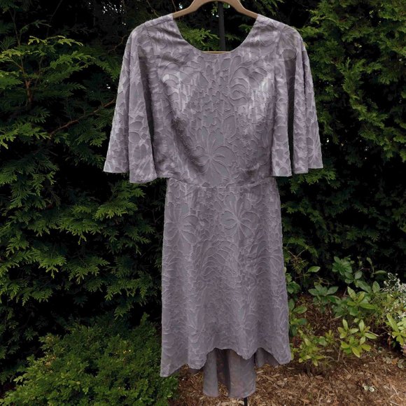 Ali & Jay Pretty Lavender Hi-Lo Flutter Sleeve Chiffon Dress NWT - Picture 1 of 6